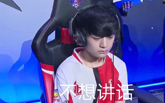 S官