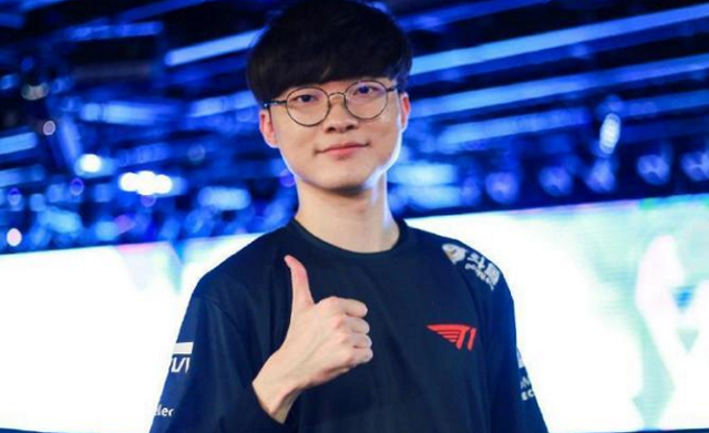 南京Hero久竞遗憾掉入2021KPL秋季赛常规赛第二轮A组