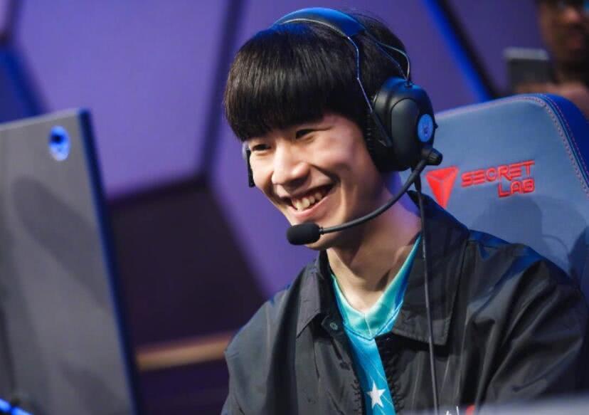 WBG祝Tarzan生日快乐：祝勇哥新的一年尽情奔赴热爱，喜乐无忧